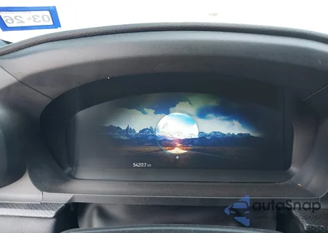 2021 Ford Explorer St z USA, uszkodzony, nr VIN 1FM5K8GC2MGC26368